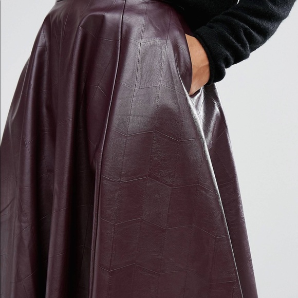 ASOS skater skirt in BLACK leather look - Picture 15 of 16